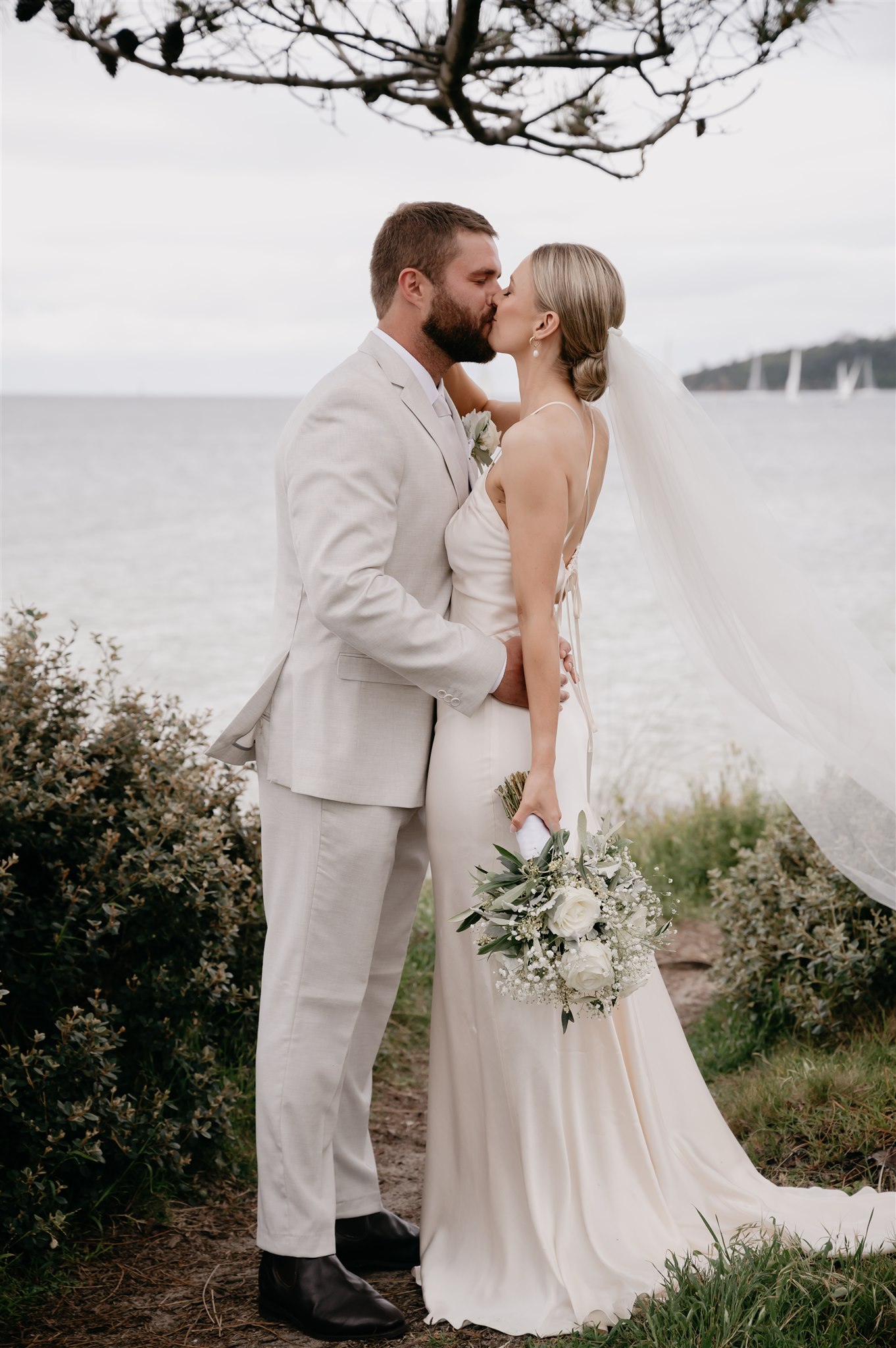 Safety Beach Wedding // Olivia + Gareth